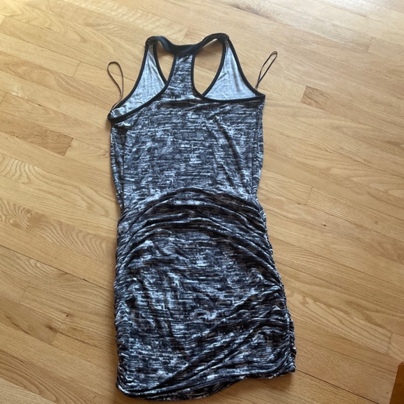 Athleta to and fro sport dress - Picture 4 of 6
